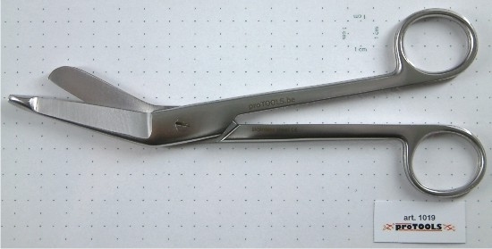 Bandage Scissors - 18 cm